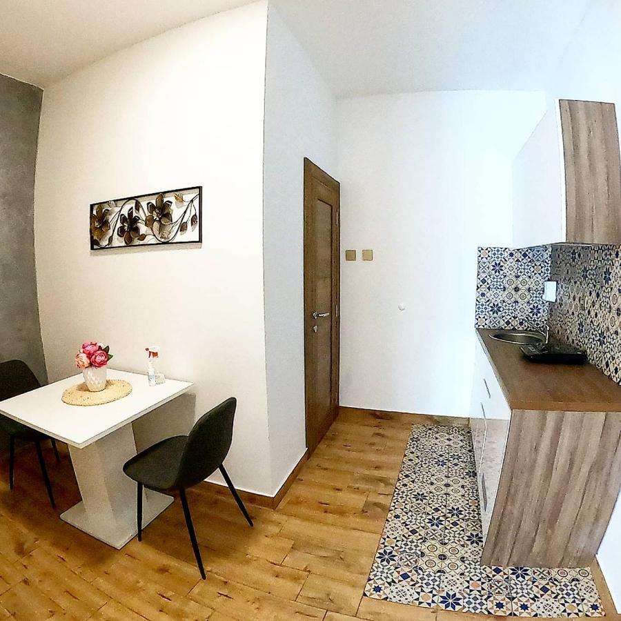 Canti Apartments Нови-Сад Экстерьер фото